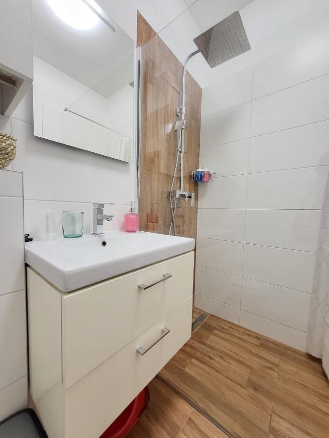 Velky Apartman 3 Bratislava Exterior foto